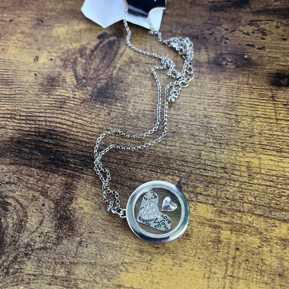 NWT Silver Floating Heart Locket Necklace Love Charm Glass Memory Pendant Chain